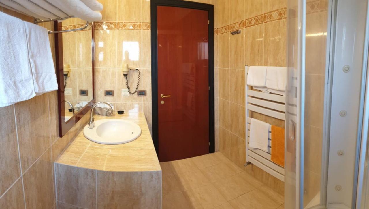 Palahotel Vallenoce Decollatura Kültér fotó